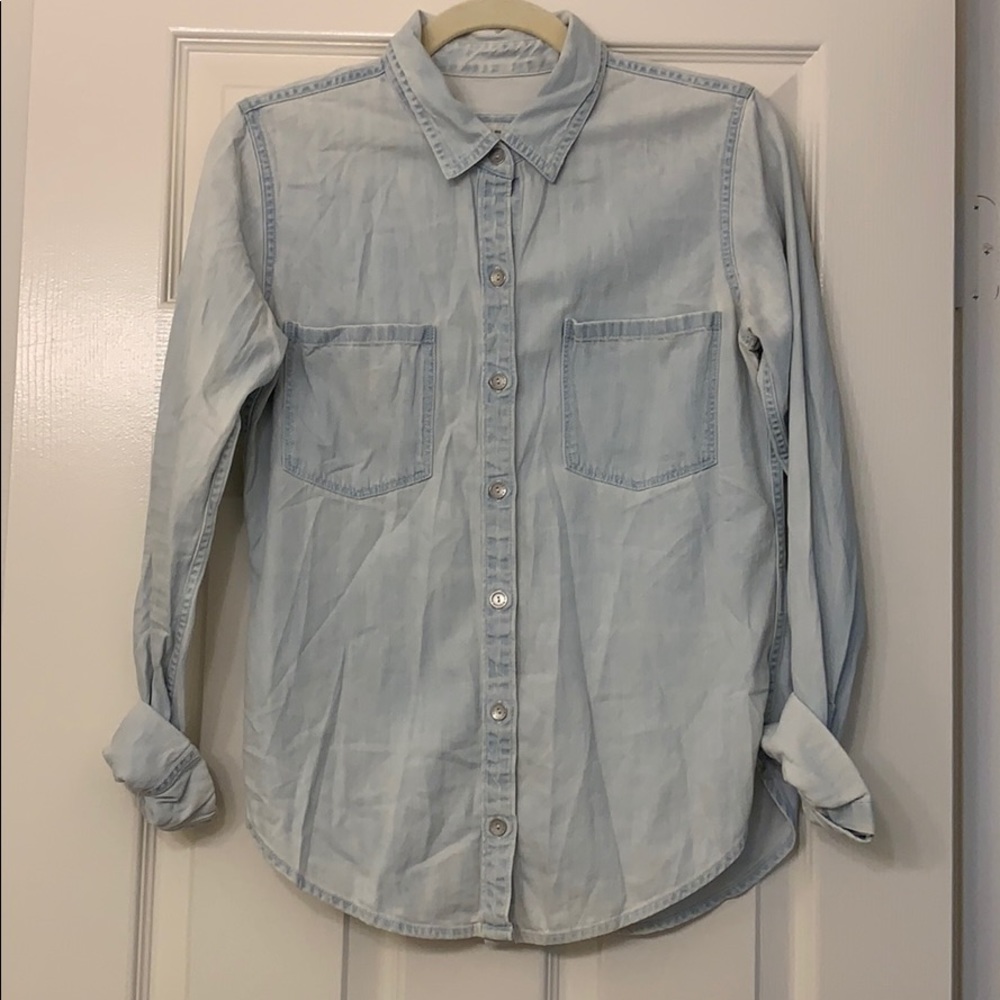 Abercrombie & Fitch button down long sleeve